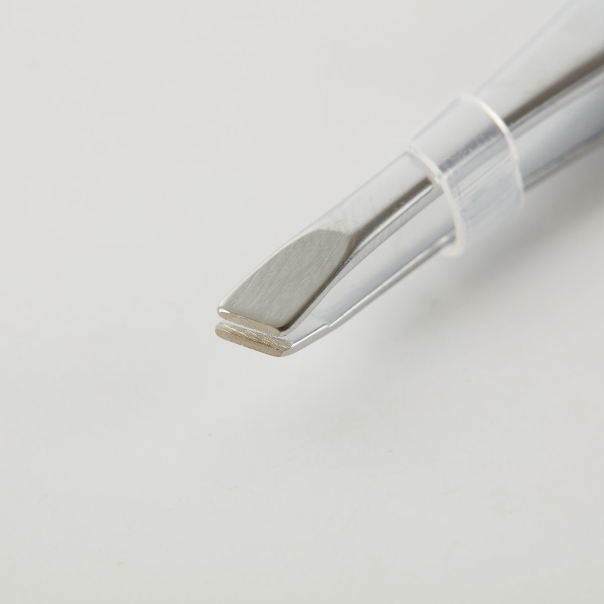 【家居】斜口眉毛夾J1045