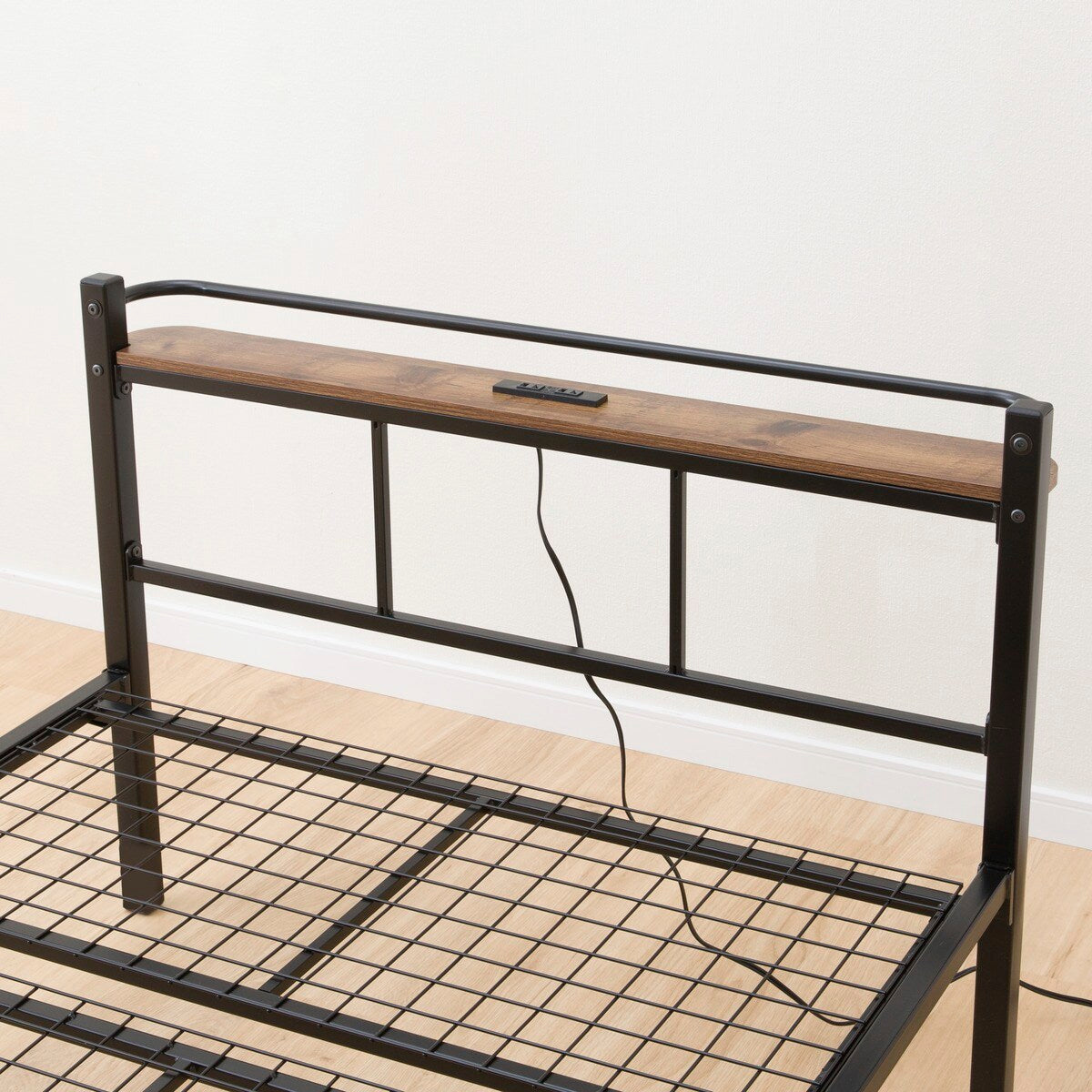 【傢俱】鐵床 巴吉納CN NP