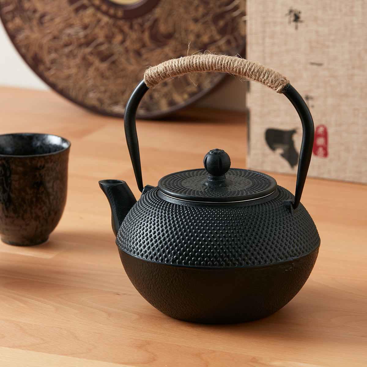 【家居】顆粒鑄鐵壺 1.1L