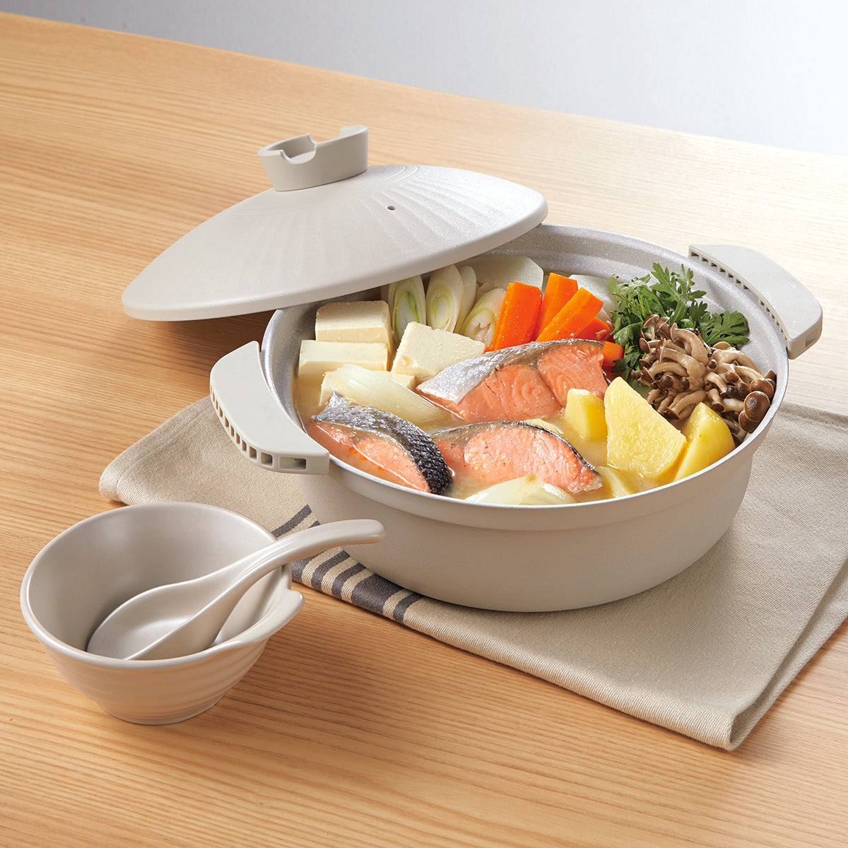 【家居】餐具 米色 KY074