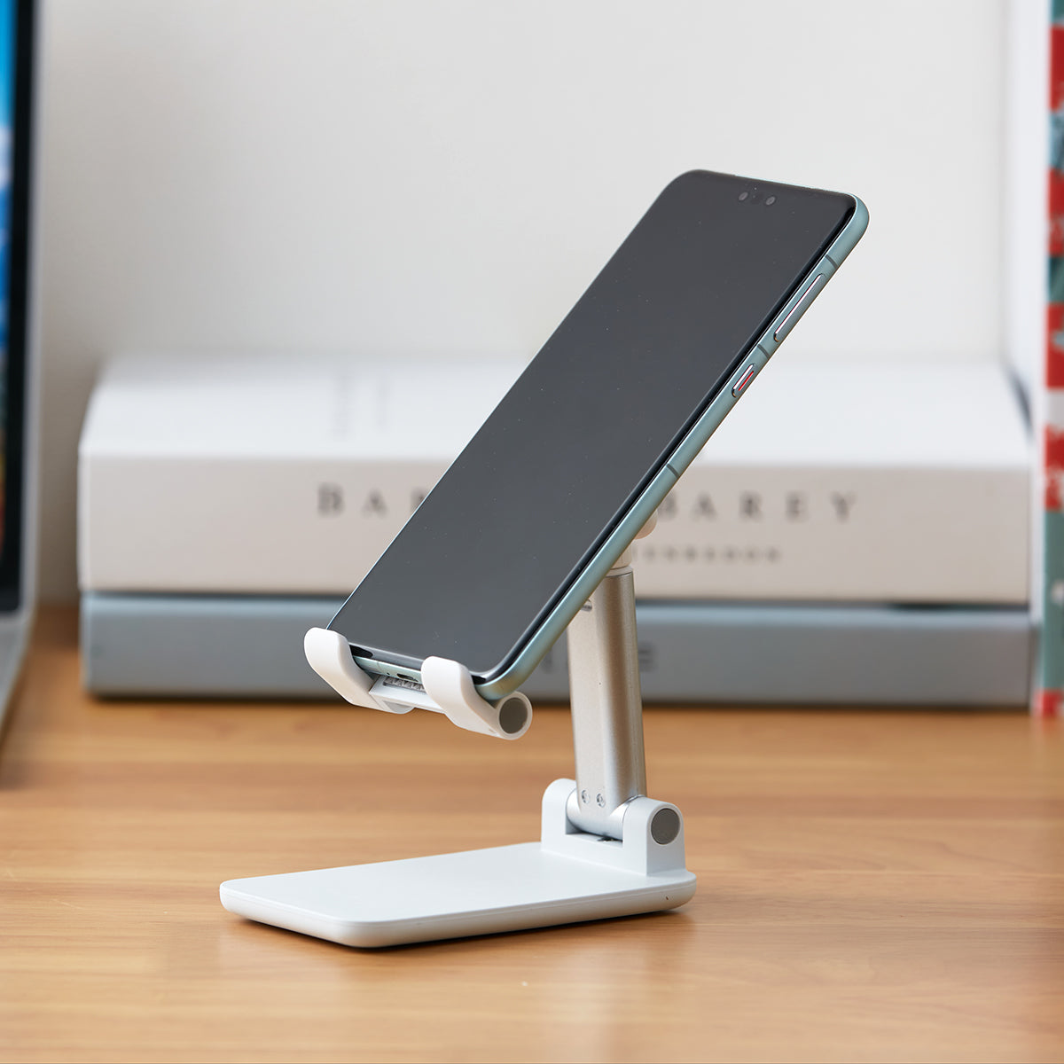 【家居】可摺疊桌面手機支架