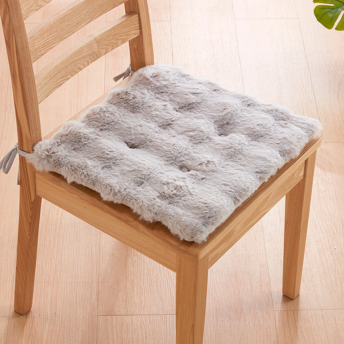 【家居】繫帶坐墊 凹凸式樣 PK2401