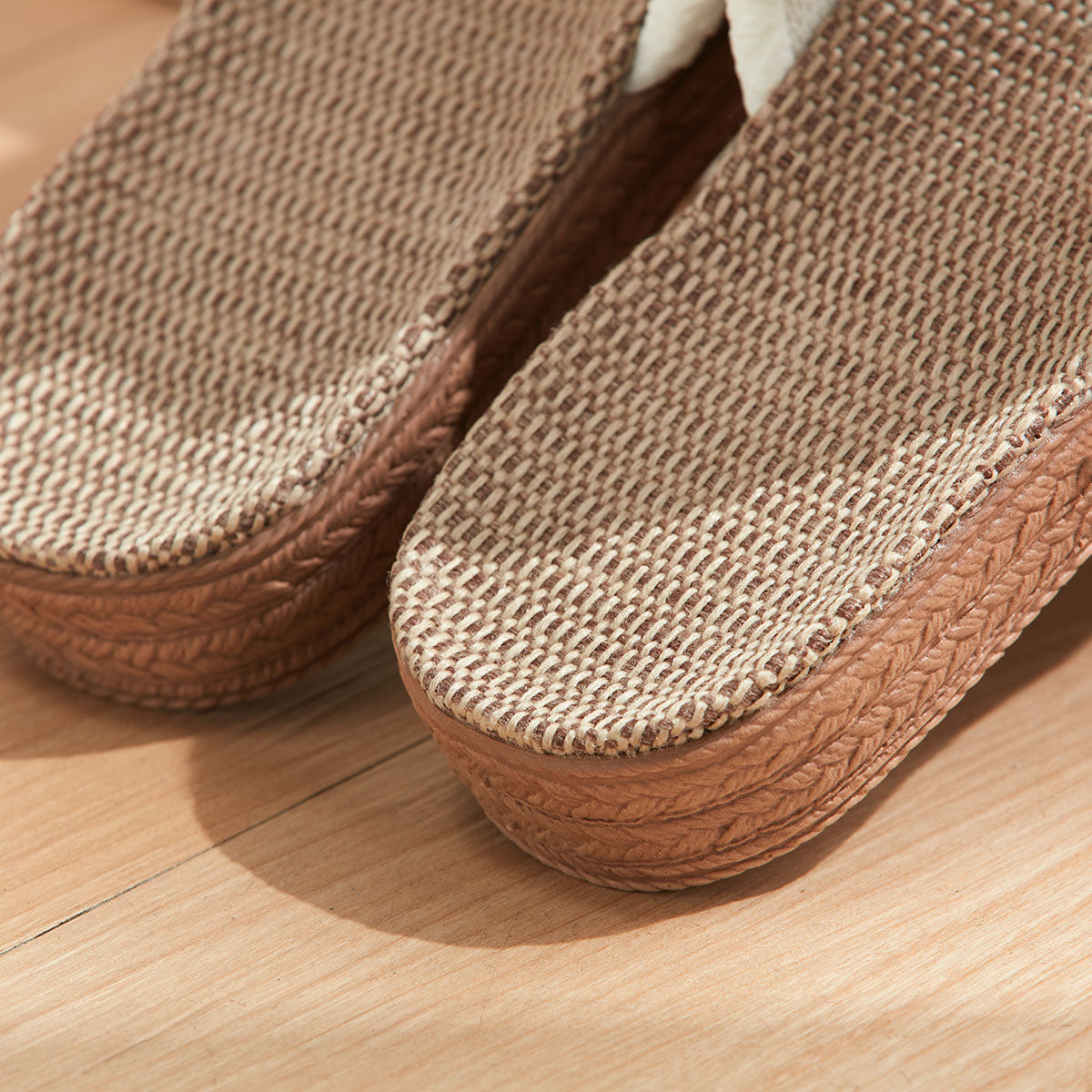 【家居】拖鞋 線條/榻榻米/檸檬麻底/滿頭編織麻底/雞尾酒厚麻底/蝴蝶結厚底/仿皮編織厚麻底/編織麻底/編織麻底