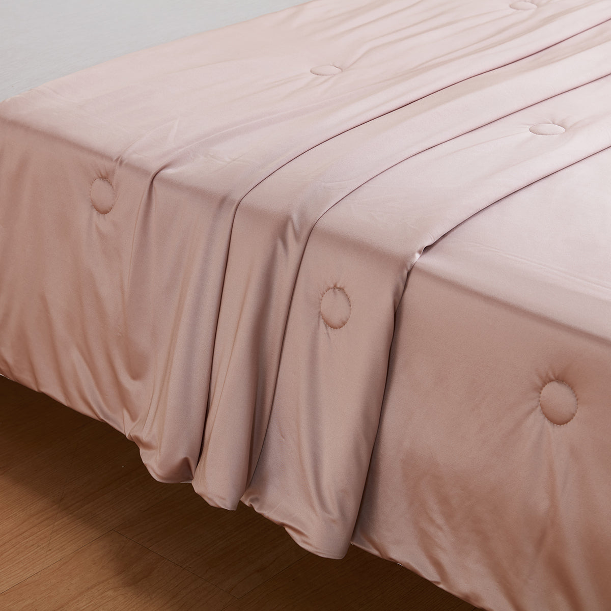 【家居】仿真絲親膚薄被