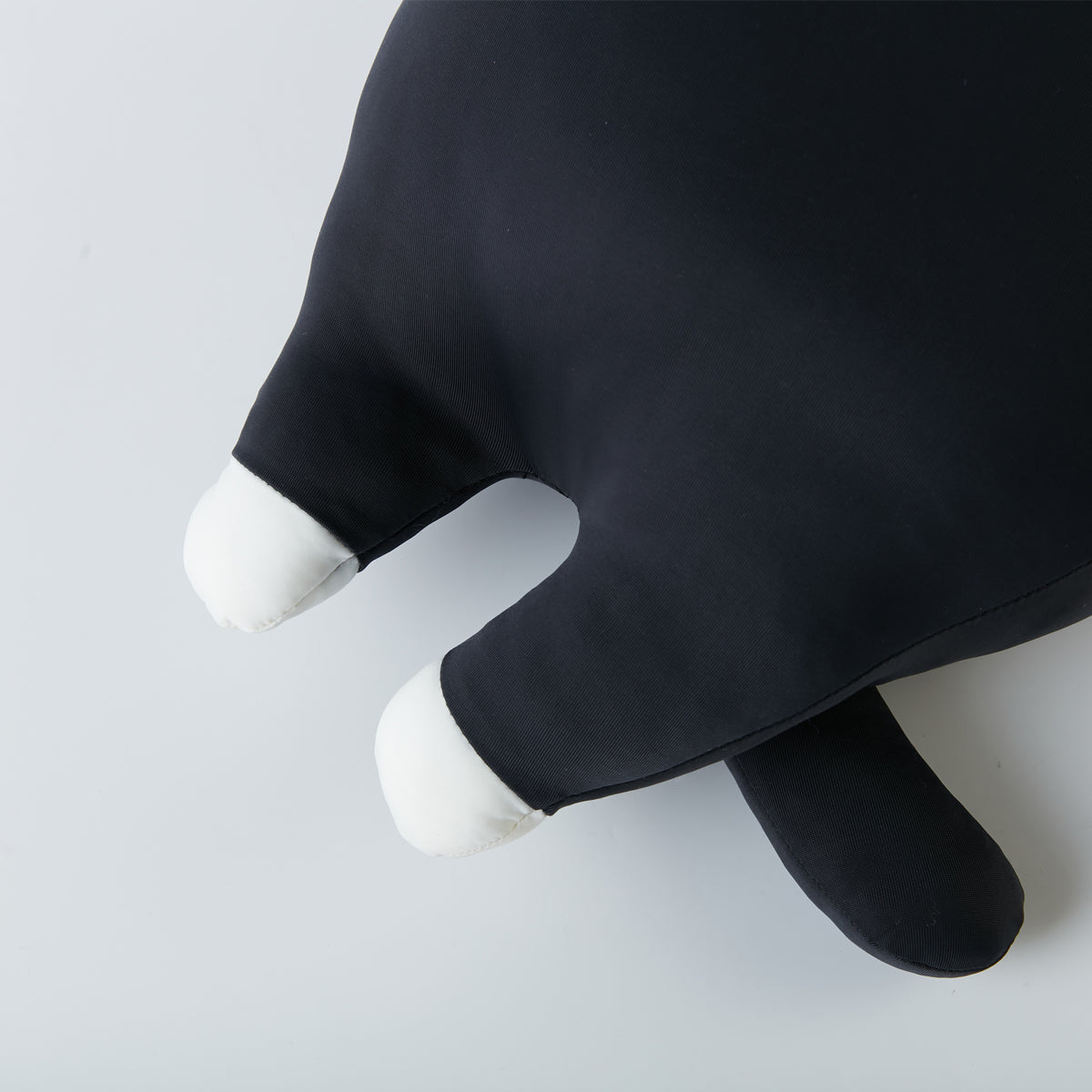 【家居】26SS 冷感公仔抱枕 雪人/章魚/海兔/鯨魚/企鵝/灰貓/黑貓/獨角獸/小肥啾/海龜/海豹/娃娃魚