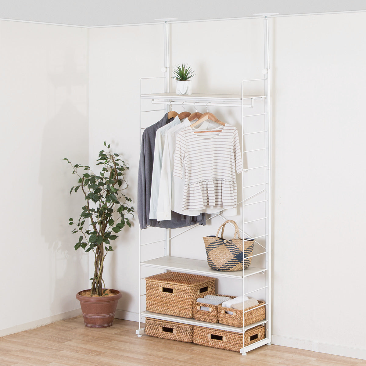 【家居】頂天立地掛衣架 Npolder